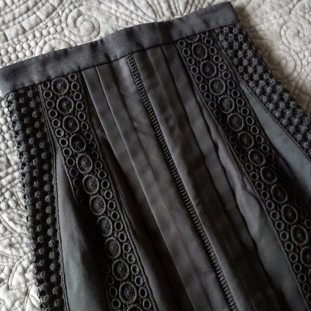 🖤 Byron Lars Beauty Mark size 4 fitted luxurious black skirt 🖤